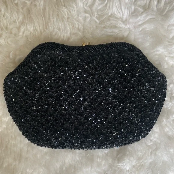 VINTAGE SEQUIN CLUTCH✨ - Picture 1 of 3